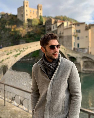 Фото сотрудника